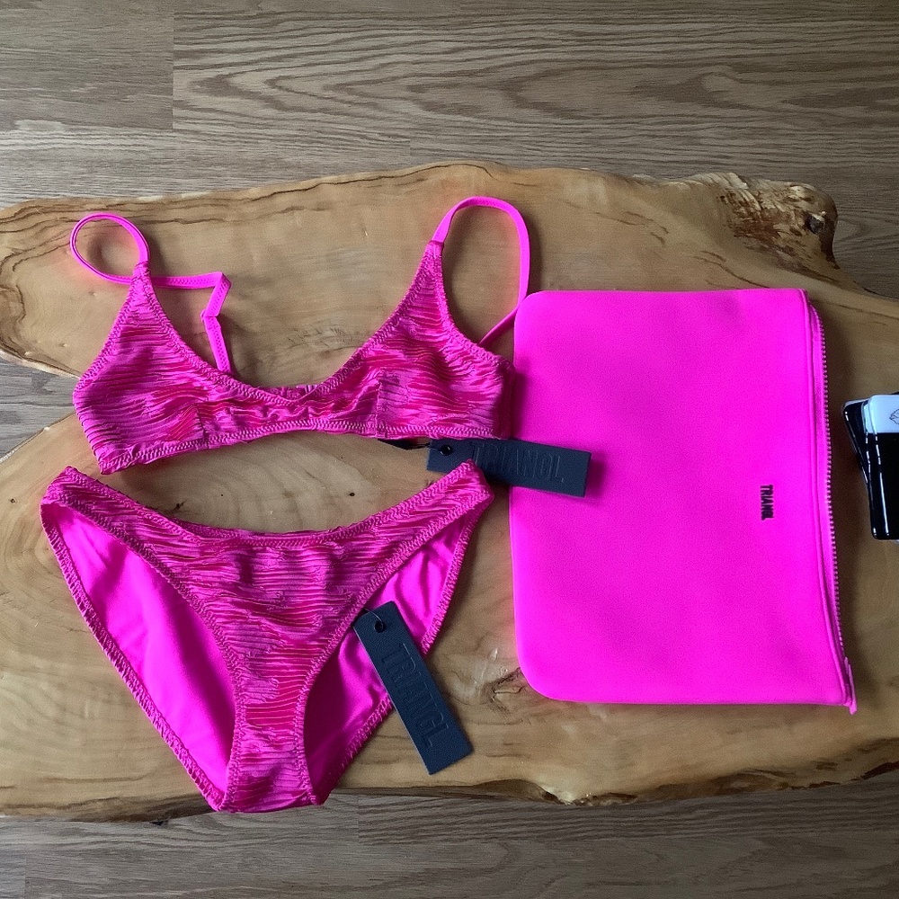 Triangle Maia - Notri bikini set XS top and XS normal bottom NWT